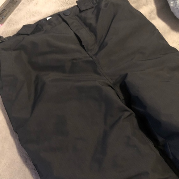 winter jacket and snow pants, brand new condition - Picture 4 of 7